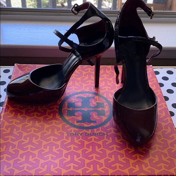 Tory Burch classic heels - Picture 2 of 5